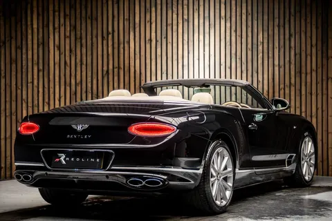 Bentley Continental V8 GTC — photo 4 of 48