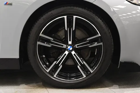 BMW 2 Series 220i M Sport — photo 3 of 40