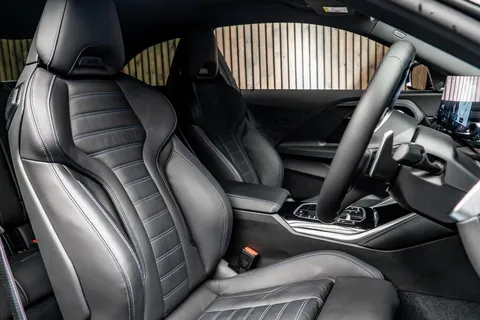 BMW 2 Series M240i xDrive — photo 2 of 42