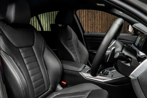 BMW 3 Series M340i xDrive — photo 2 of 42