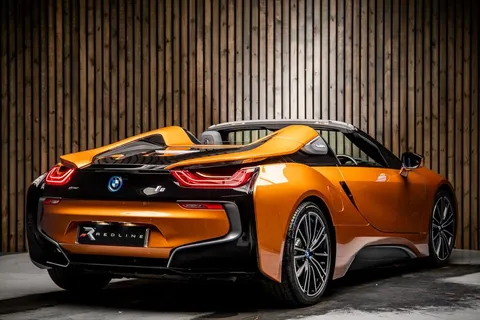 BMW i8 Roadster — photo 4 of 41