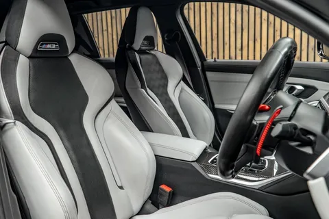 BMW M3 Competition Touring M xDrive 2