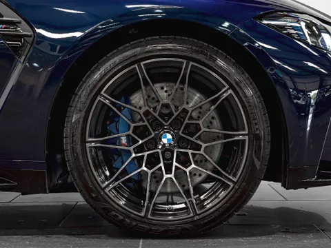 BMW M3 Competition xDrive — photo 3 of 15