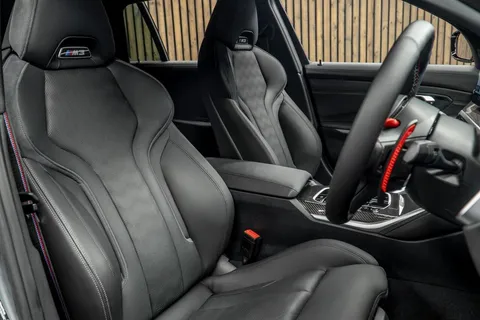BMW M3 Competition Touring — photo 2 of 48