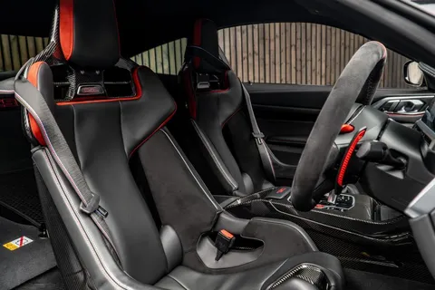 BMW M4 CSL — photo 2 of 52