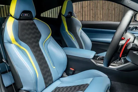 BMW M4 Competition xDrive — photo 2 of 47