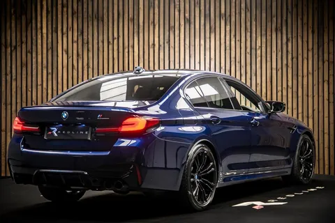 BMW M5 4