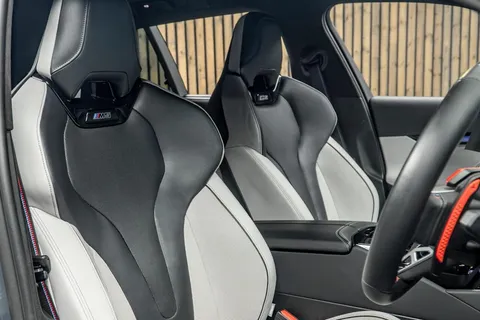 BMW M5 Touring — photo 2 of 47