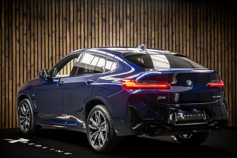 BMW X4 30d M Sport xDrive — photo 3 of 48