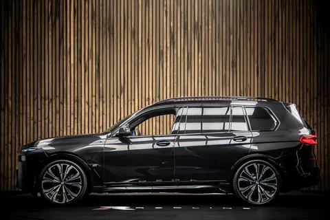 BMW X7 M60i 3