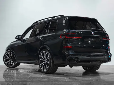 BMW X7 M60i — photo 4 of 16