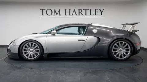 Bugatti Veyron 16.4 — photo 4 of 40