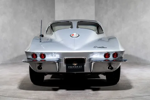 Chevrolet Corvette Sting Ray Split Window — photo 5 of 69