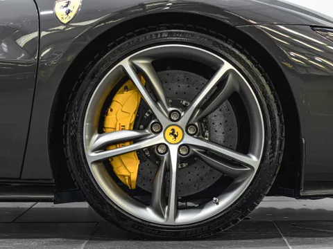 Ferrari 296 GTS — photo 5 of 14