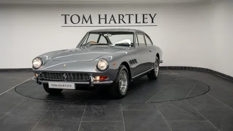 Ferrari 330 GT 2+2 Series II 3