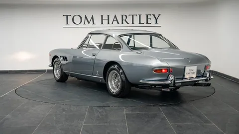 Ferrari 330 GT 2+2 Series II 5