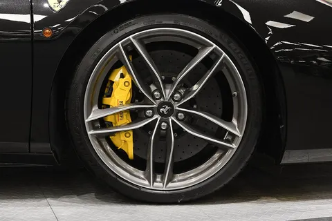 Ferrari 488 GTB — photo 3 of 53