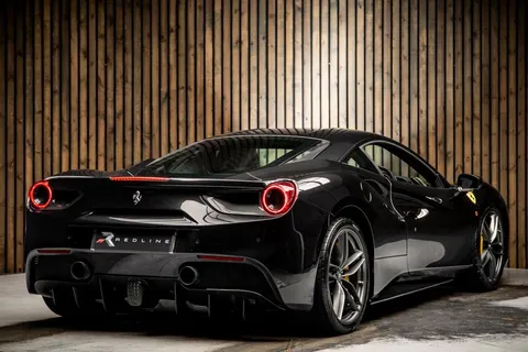 Ferrari 488 GTB — photo 4 of 49