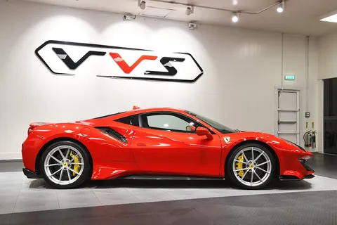 Ferrari 488 Pista — photo 4 of 56
