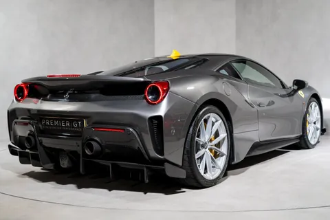 Ferrari 488 Pista — photo 4 of 58