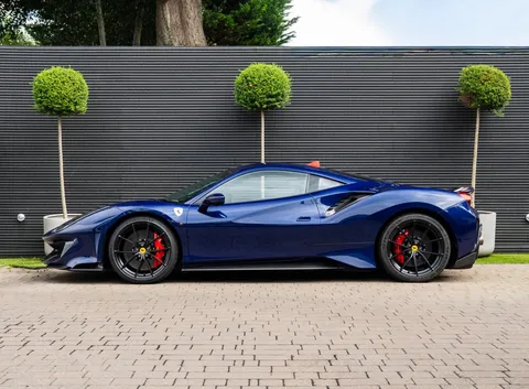Ferrari 488 Pista — photo 4 of 58
