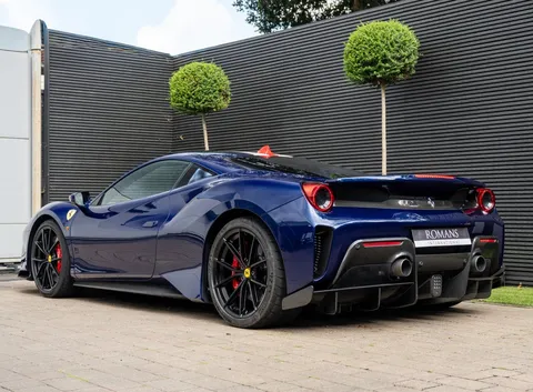 Ferrari 488 Pista — photo 5 of 58