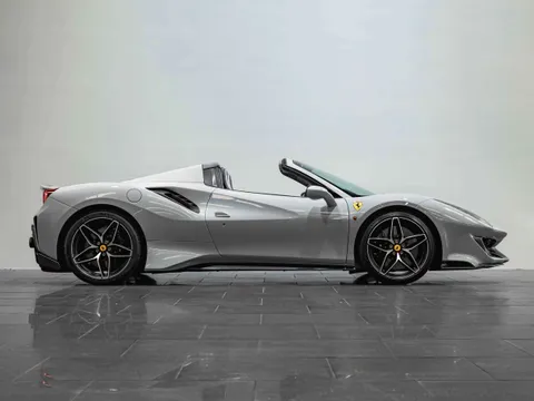 Ferrari 488 Pista Spider 5