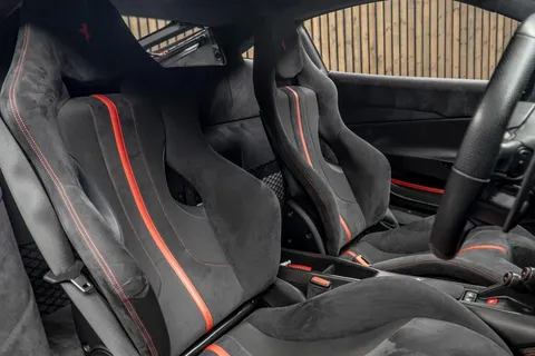 Ferrari 488 Pista — photo 2 of 52