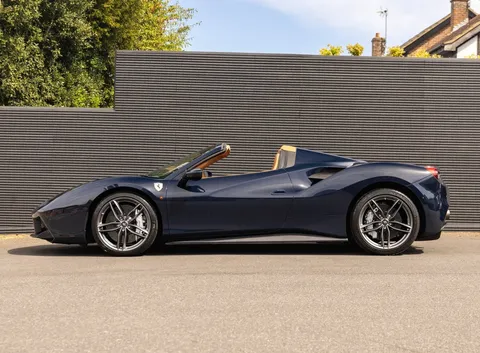 Ferrari 488 Spider — photo 4 of 62