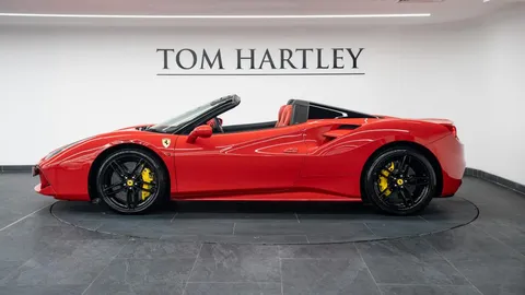 Ferrari 488 Spider — photo 4 of 36