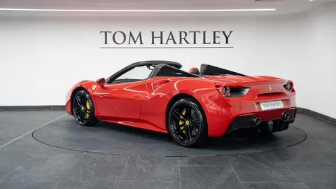 Ferrari 488 Spider — photo 5 of 36