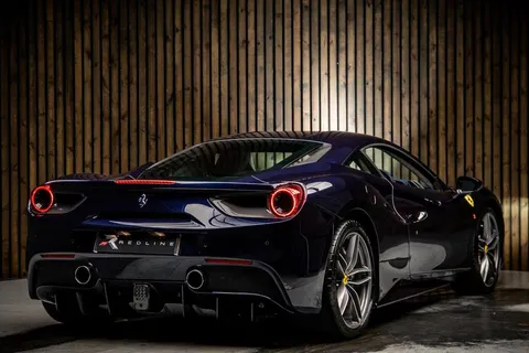 Ferrari 488 GTB — photo 4 of 44