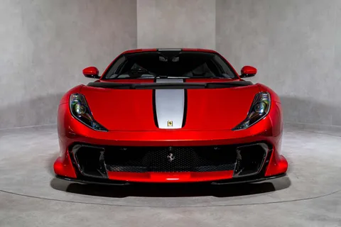 Ferrari 812 Competizione 2