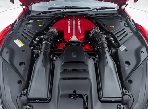 Ferrari 812 Competizione — photo 2 of 54