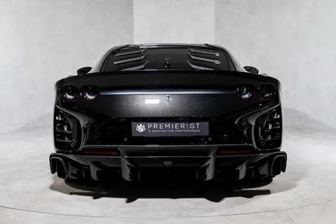 Ferrari 812 Competizione — photo 5 of 69