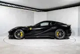 Ferrari 812 Competizione thumbnail