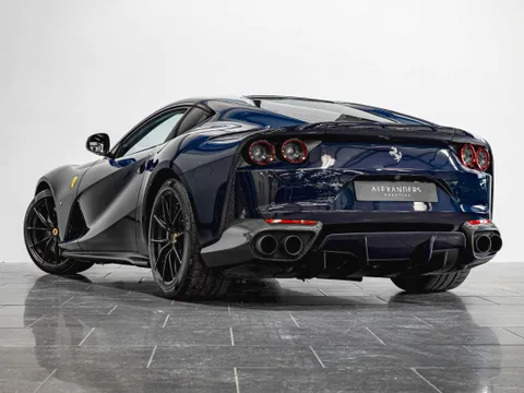 Ferrari 812 Superfast — photo 3 of 15