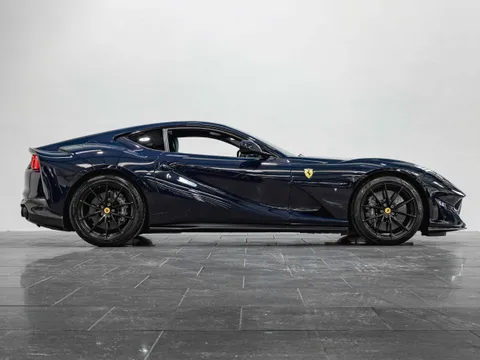Ferrari 812 Superfast — photo 4 of 15