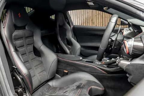 Ferrari 812 Superfast — photo 2 of 43