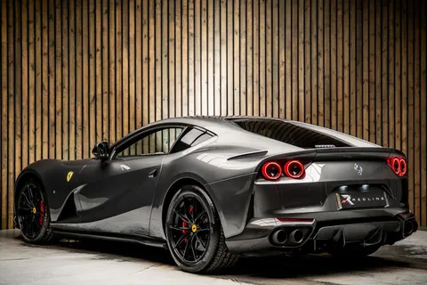 Ferrari 812 Superfast — photo 3 of 43