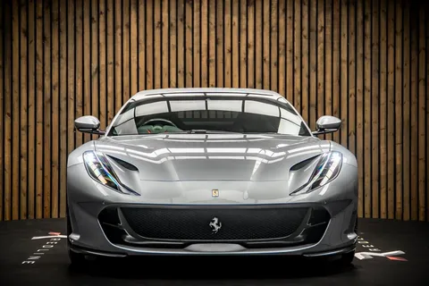 Ferrari 812 Superfast — photo 5 of 48