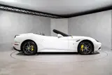 Ferrari California T thumbnail