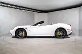 Ferrari California T thumbnail