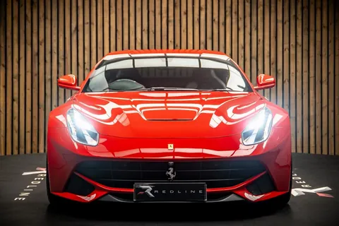Ferrari F12 Berlinetta — photo 5 of 40