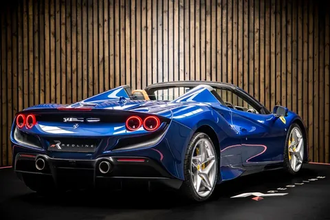 Ferrari F8 Spider 4