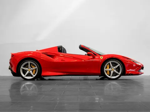 Ferrari F8 Spider — photo 5 of 16