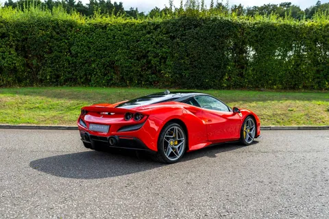 Ferrari F8 Tributo — photo 2 of 61