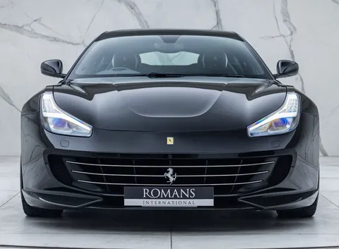 Ferrari GTC4Lusso V12 — photo 5 of 55