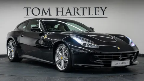 Ferrari GTC4Lusso V12 1