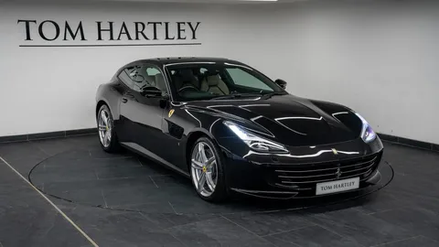 Ferrari GTC4Lusso V12 — photo 3 of 25